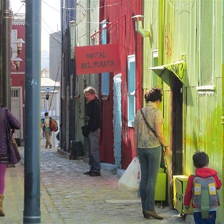 Hostal Del Pirata Valparaiso Exterior photo
